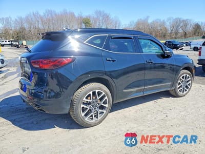 Trzecie zdjęcie samochodu z tyłu: 2023 CHEVROLET BLAZER RS VIN:3GNKBKRS5PS125475 - miniatura