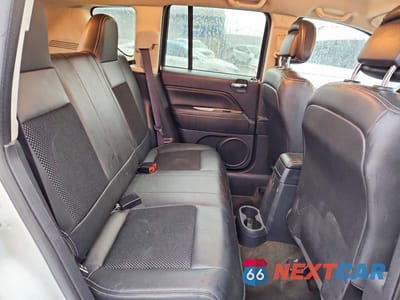 Zdjęcie 11 z 13 samochodu: 2016 JEEP COMPASS LATITUDE VIN:1C4NJCEA2GD715175 - miniatura