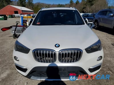 Piąte zdjęcie samochodu w środku: 2018 BMW X1 XDRIVE28I VIN:WBXHT3C33J3H31240 - miniatura