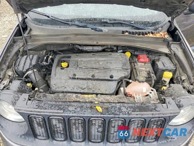 Zdjęcie 12 z 13 samochodu: 2018 JEEP RENEGADE LATITUDE VIN:ZACCJBBH1JPH32397 - miniatura