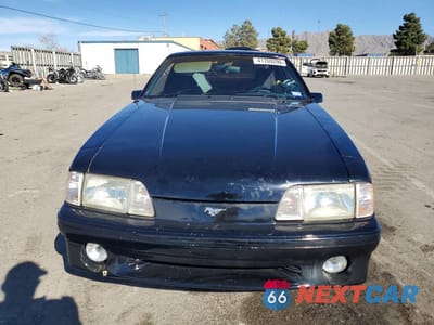 Piąte zdjęcie samochodu w środku: 1987 FORD MUSTANG GT VIN:1FABP42E5HF183768 - miniatura