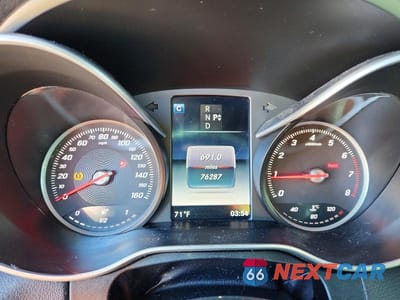 Zdjęcie 9 z 11 samochodu: 2016 MERCEDES-BENZ C 300 4MATIC VIN:55SWF4KB5GU155300 - miniatura