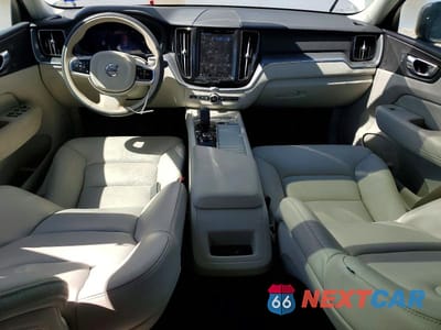 Zdjęcie 8 z 13 samochodu: 2025 VOLVO XC60 CORE VIN:YV4M12RJ5S1106783 - miniatura