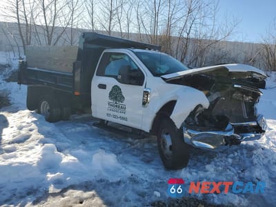 Czwarte zdjęcie samochodu z boku: 2021 FORD F350 SUPER DUTY VIN:1FDRF3H6XMED09558 - miniatura
