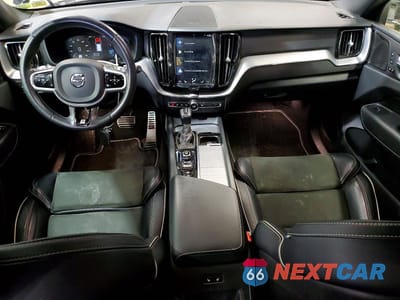 Zdjęcie 8 z 13 samochodu: 2019 VOLVO XC60 T5 R-DESIGN VIN:LYV102RM1KB242565 - miniatura