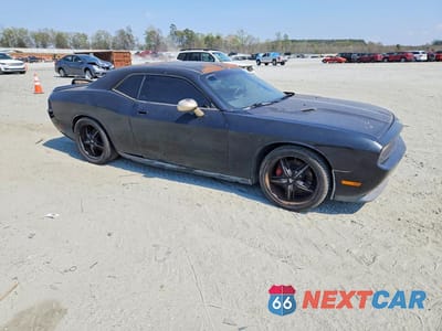 Czwarte zdjęcie samochodu z boku: 2010 DODGE CHALLENGER SRT-8 VIN:2B3CJ7DW1AH142664 - miniatura