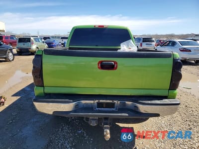 Zdjęcie 6 z 12 samochodu: 2004 GMC NEW SIERRA C1500 VIN:2GTEC19T041243379 - miniatura