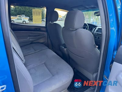 Zdjęcie 6 z 10 samochodu: 2006 TOYOTA TACOMA V6 VIN:5TEMU52N36Z150043 - miniatura