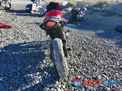 Czwarte zdjęcie samochodu z boku: 2022 HONDA CBR500 RA VIN:MLHPC6254N5300570 - miniatura