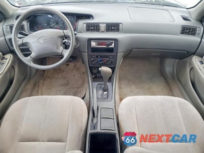 Zdjęcie 8 z 12 samochodu: 1997 TOYOTA CAMRY LE VIN:4T1BG22K8VU087219 - miniatura