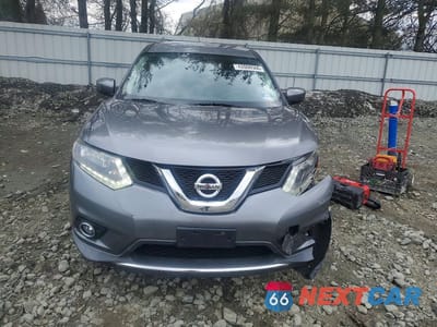 Piąte zdjęcie samochodu w środku: 2016 NISSAN ROGUE S VIN:KNMAT2MV5GP651395 - miniatura