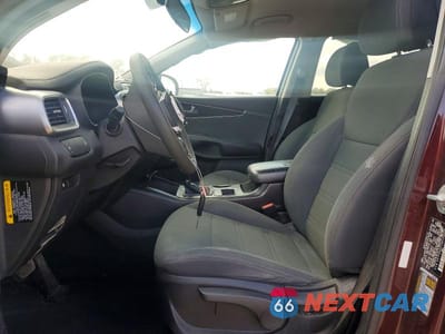 Zdjęcie 7 z 12 samochodu: 2016 KIA SORENTO LX VIN:5XYPG4A31GG128570 - miniatura