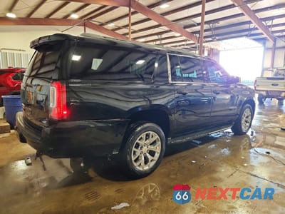 Trzecie zdjęcie samochodu z tyłu: 2018 GMC YUKON XL K1500 SLE VIN:1GKS2FKC0JR213996 - miniatura