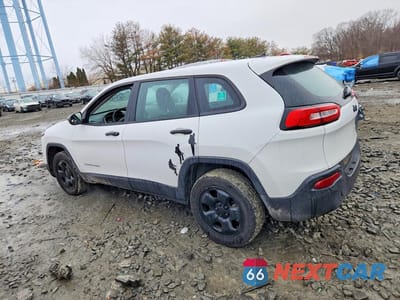 Drugie zdjęcie samochodu z przodu: 2014 JEEP CHEROKEE SPORT VIN:1C4PJLAB4EW104637 - miniatura