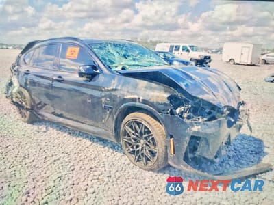 Czwarte zdjęcie samochodu z boku: 2023 BMW X4 M VIN:5YM23EC06P9P61783 - miniatura