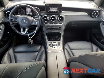 Zdjęcie 8 z 12 samochodu: 2019 MERCEDES-BENZ GLC 300 4MATIC VIN:WDC0G4KB2KF627469 - miniatura
