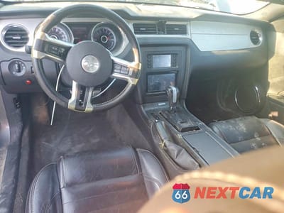 Zdjęcie 8 z 11 samochodu: 2013 FORD MUSTANG VIN:1ZVBP8EM0D5253453 - miniatura