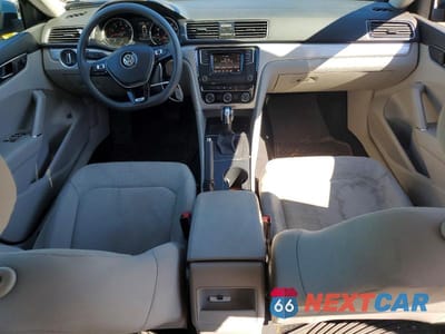 Zdjęcie 8 z 13 samochodu: 2018 VOLKSWAGEN PASSAT S VIN:1VWAA7A37JC016616 - miniatura