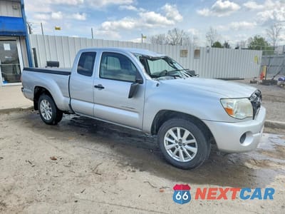 Czwarte zdjęcie samochodu z boku: 2007 TOYOTA TACOMA BASE VIN:5TETX22N57Z358475 - miniatura