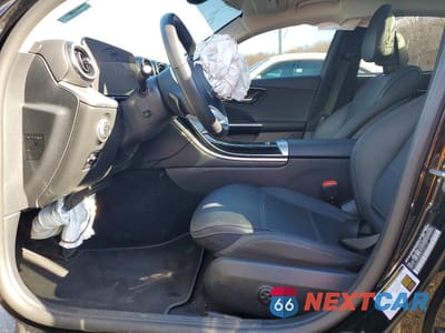 Zdjęcie 7 z 12 samochodu: 2025 MERCEDES-BENZ C 300 4MATIC VIN:W1KAF4HB9SR250177 - miniatura