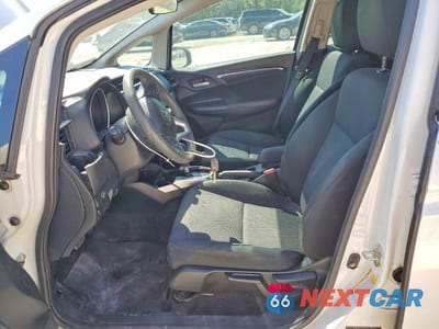 Zdjęcie 7 z 13 samochodu: 2018 HONDA FIT LX VIN:3HGGK5H49JM736058 - miniatura