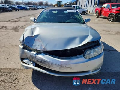 Piąte zdjęcie samochodu w środku: 2002 TOYOTA CAMRY SOLARA SLE V6 VIN:2T1FF28P52C592817 - miniatura