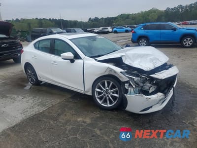 Czwarte zdjęcie samochodu z boku: 2018 MAZDA 3 GRAND TOURING VIN:3MZBN1W30JM181002 - miniatura