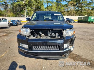 Piąte zdjęcie samochodu w środku: 2012 TOYOTA 4RUNNER SR5 VIN:JTEZU5JR7C5041007 - miniatura