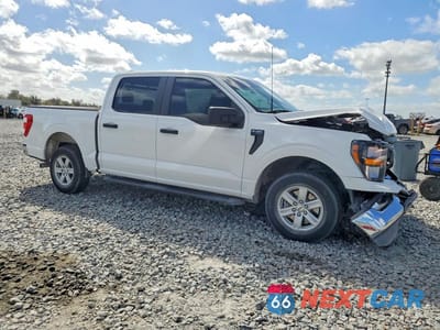Czwarte zdjęcie samochodu z boku: 2023 FORD F150 SUPERCREW VIN:1FTEW1CPXPKF23527 - miniatura