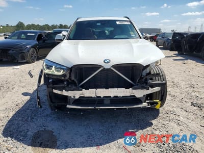 Piąte zdjęcie samochodu w środku: 2021 BMW X3 SDRIVE30I VIN:5UXTY3C03M9E27887 - miniatura