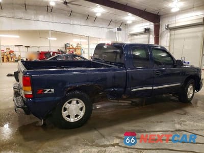 Trzecie zdjęcie samochodu z tyłu: 2005 GMC NEW SIERRA K1500 VIN:2GTEK19B951213308 - miniatura