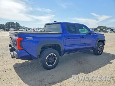 Trzecie zdjęcie samochodu z tyłu: 2025 TOYOTA TACOMA TRD OFF-ROAD VIN:3TYLB5JN9ST084340 - miniatura