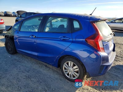 Drugie zdjęcie samochodu z przodu: 2015 HONDA FIT LX VIN:3HGGK5H55FM758445 - miniatura