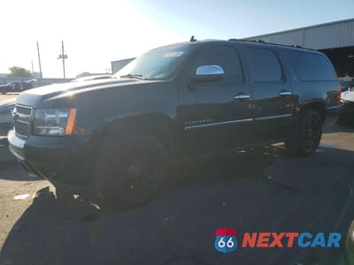 2014 CHEVROLET SUBURBAN C1500 LTZ 1GNSCKE01ER206944 - główne zdjęcie licytacji z USA - miniatura