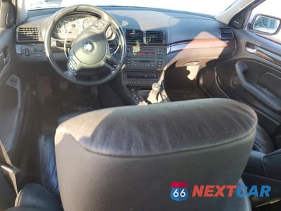 Zdjęcie 8 z 12 samochodu: 2003 BMW 325 VIN:WBAEV33433KL58996 - miniatura