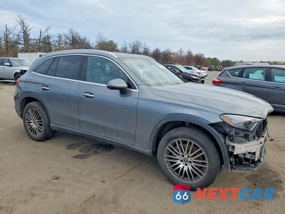 Czwarte zdjęcie samochodu z boku: 2023 MERCEDES-BENZ GLC 300 4MATIC VIN:W1NKM4HB0PU024286 - miniatura