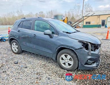 Czwarte zdjęcie samochodu z boku: 2017 CHEVROLET TRAX 1LT VIN:3GNCJLSB3HL186181 - miniatura