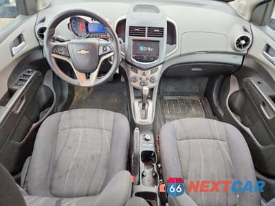 Zdjęcie 8 z 11 samochodu: 2013 CHEVROLET SONIC LT VIN:1G1JC5SH6D4145014 - miniatura