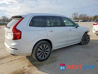 Trzecie zdjęcie samochodu z tyłu: 2020 VOLVO XC90 T6 MOMENTUM VIN:YV4A221KXL1552434 - miniatura