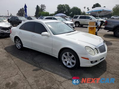 Czwarte zdjęcie samochodu z boku: 2007 MERCEDES-BENZ E 350 VIN:WDBUF56X07A994573 - miniatura