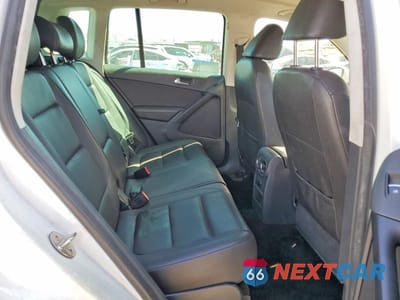 Zdjęcie 10 z 11 samochodu: 2015 VOLKSWAGEN TIGUAN S VIN:WVGAV7AX9FW513937 - miniatura
