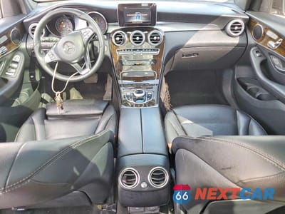 Zdjęcie 8 z 13 samochodu: 2019 MERCEDES-BENZ GLC VIN:WDC0G4JB2KV144362 - miniatura