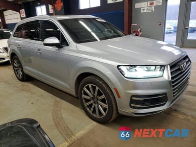 Czwarte zdjęcie samochodu z boku: 2018 AUDI Q7 PREMIUM PLUS VIN:WA1LHAF79JD024799 - miniatura