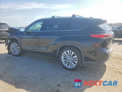 Drugie zdjęcie samochodu z przodu: 2021 TOYOTA HIGHLANDER PLATINUM VIN:5TDFZRBH4MS149179 - miniatura