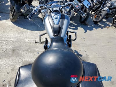 Zdjęcie 6 z 10 samochodu: 2005 HONDA VTX1300 R VIN:1HFSC52495A200220 - miniatura