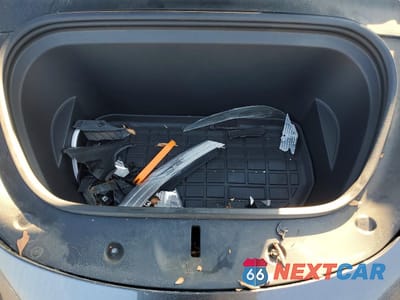 Zdjęcie 12 z 14 samochodu: 2021 TESLA MODEL Y VIN:5YJYGDEE7MF225307 - miniatura