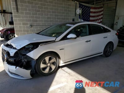 2017 HYUNDAI SONATA HYBRID LIMITED KMHE34L33HA075674 - główne zdjęcie licytacji z USA - miniatura