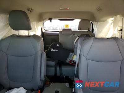 Zdjęcie 10 z 14 samochodu: 2021 TOYOTA SIENNA XLE 8-PASSENGER VIN:5TDYRKEC3MS034377 - miniatura