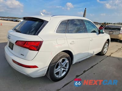 Trzecie zdjęcie samochodu z tyłu: 2019 AUDI Q5 PREMIUM VIN:WA1ANAFYXK2140518 - miniatura