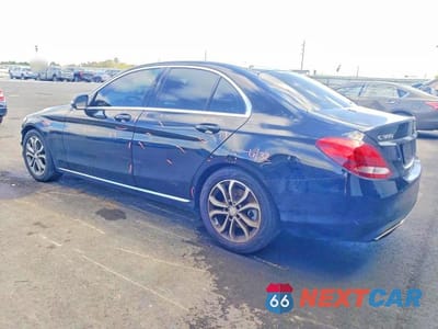Drugie zdjęcie samochodu z przodu: 2017 MERCEDES-BENZ C 300 VIN:55SWF4JB9HU197455 - miniatura